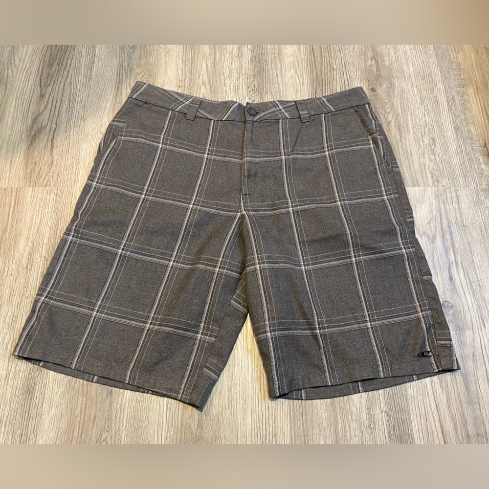 O’Neil Casual Shorts Mens 36 Relaxed Fit Bermuda Classic Gray Plaid